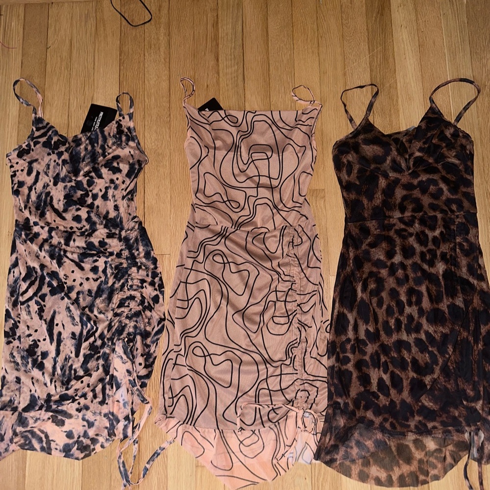 Pretty Little Thing Ruched Side Dresses
